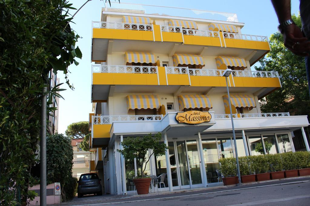 Hotel Massimo Риччоне Екстер'єр фото