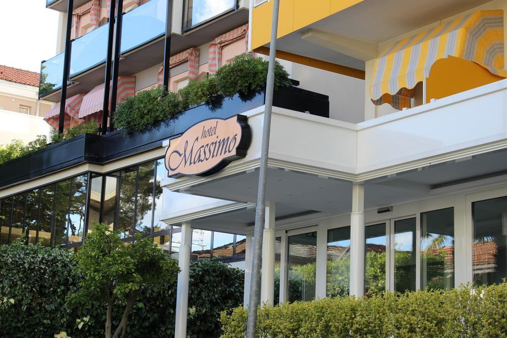 Hotel Massimo Риччоне Екстер'єр фото