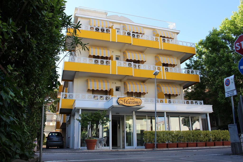 Hotel Massimo Риччоне Екстер'єр фото